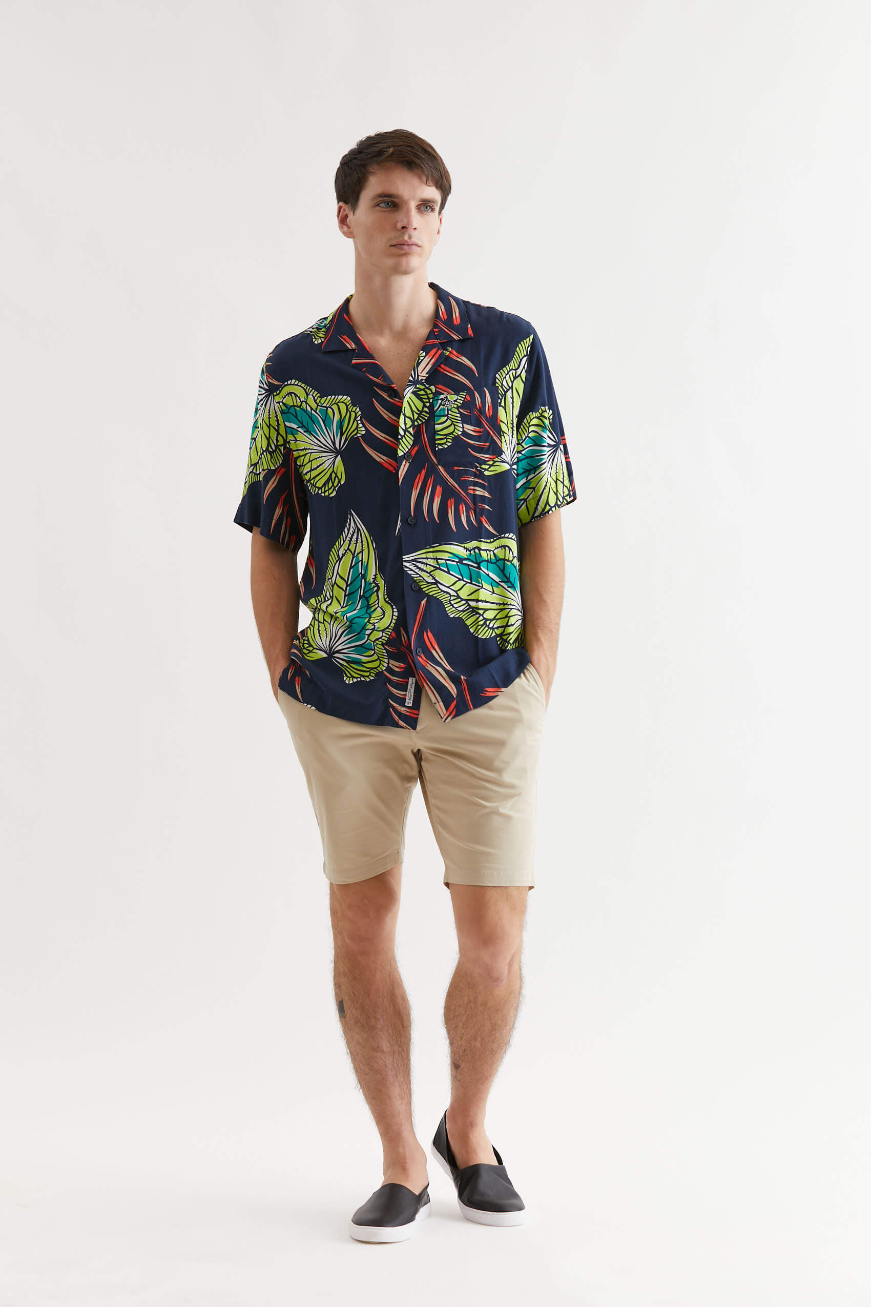 penguin_ss-tropical-print-shirt_24-12-2024__picture-40329